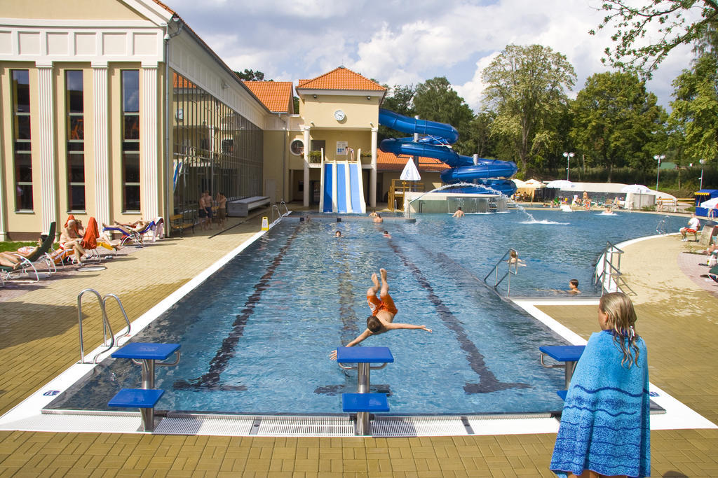 Dr. Adler Spa & Kurhotel Франтішкови-Лазнє Екстер'єр фото