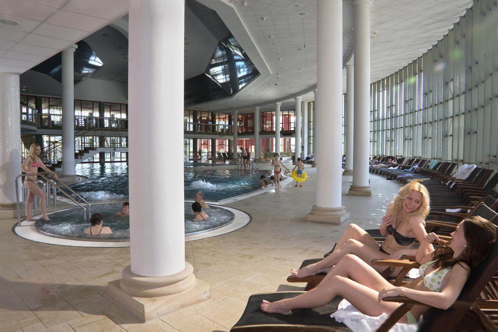 Dr. Adler Spa & Kurhotel Франтішкови-Лазнє Екстер'єр фото