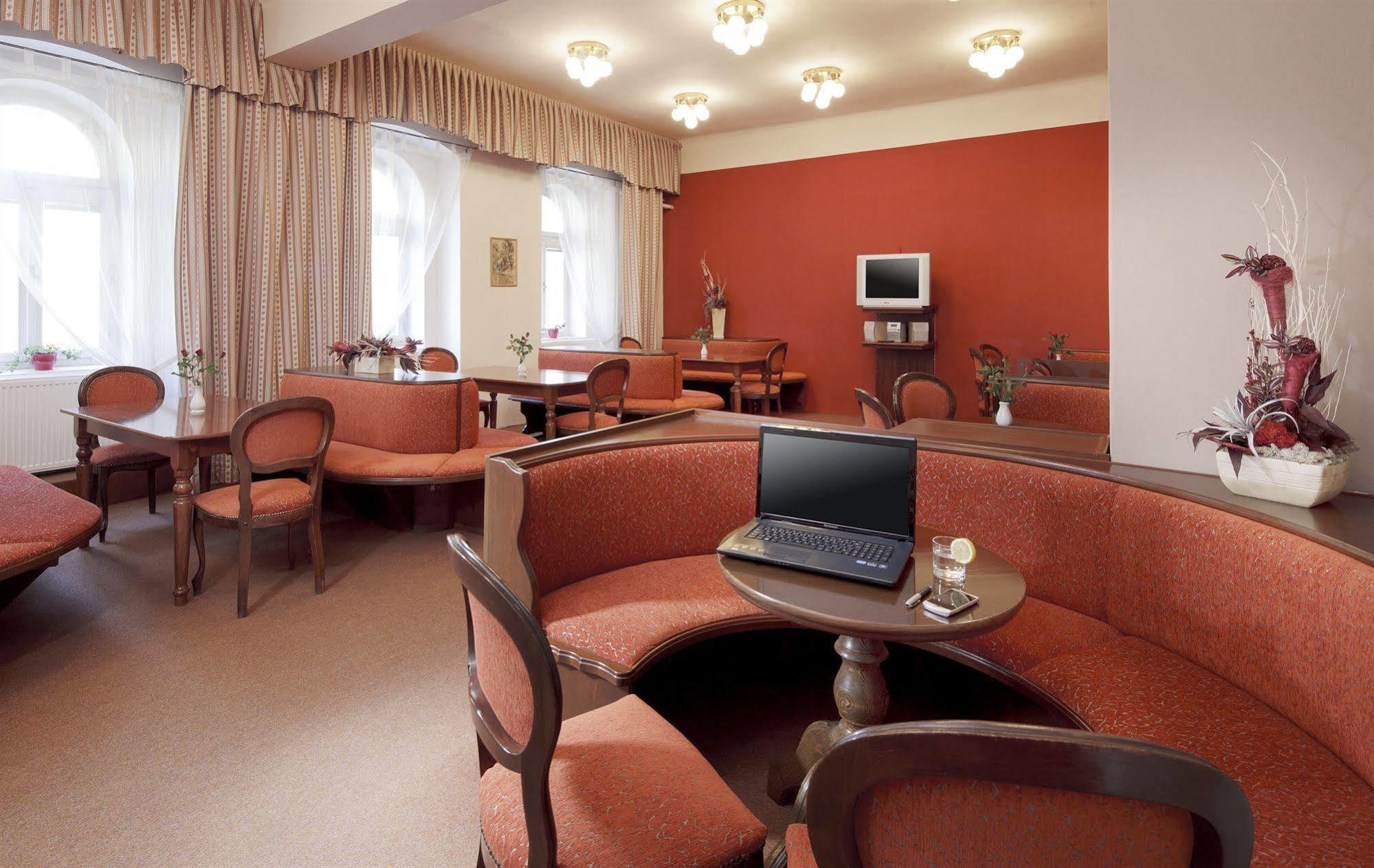 Dr. Adler Spa & Kurhotel Франтішкови-Лазнє Екстер'єр фото